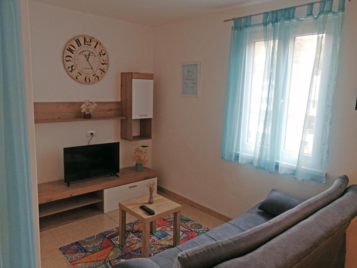 Apartment Layla - Intermezzo With Sea View In Center Of 拉巴克 外观 照片