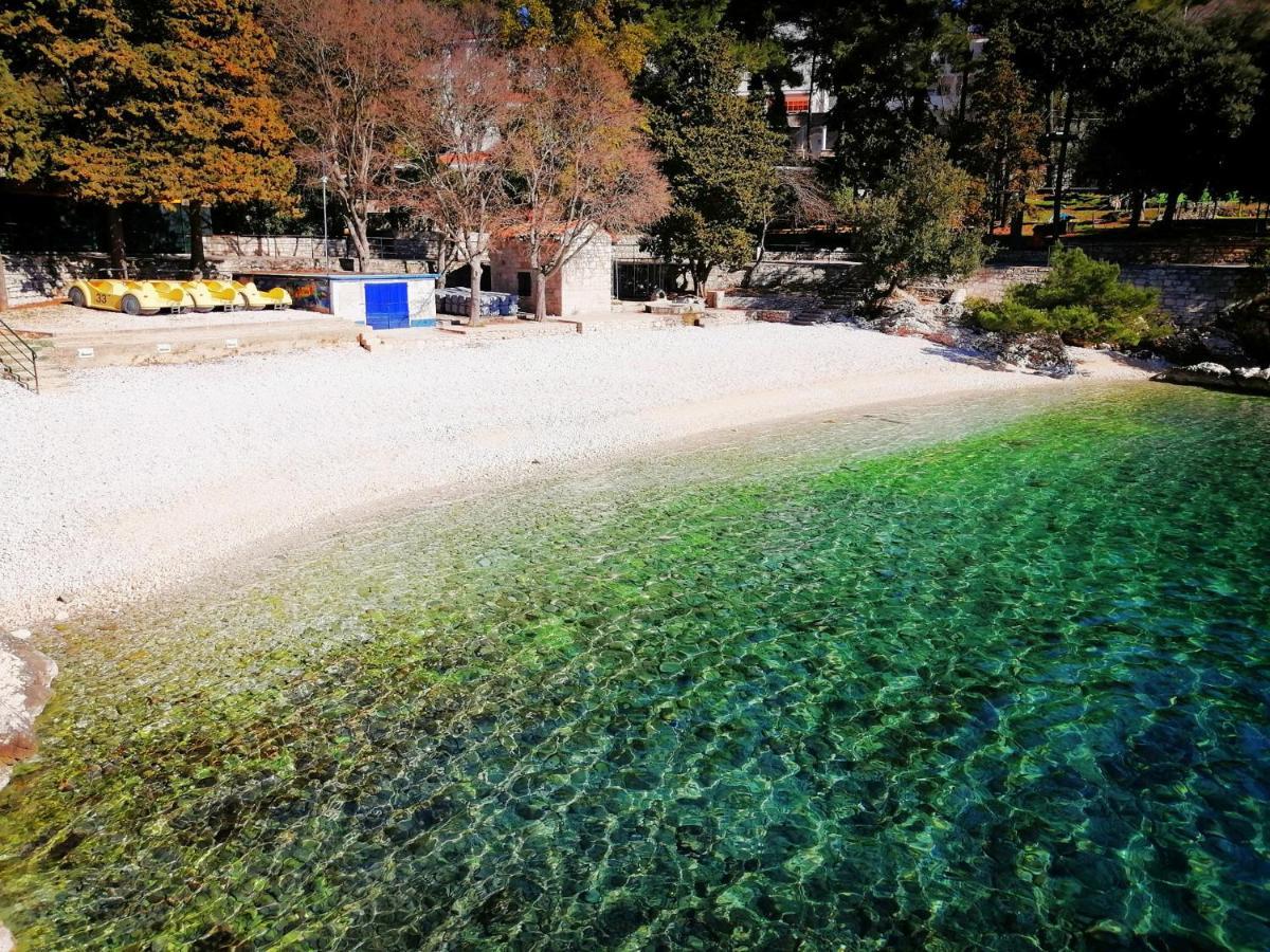 Apartment Layla - Intermezzo With Sea View In Center Of 拉巴克 外观 照片